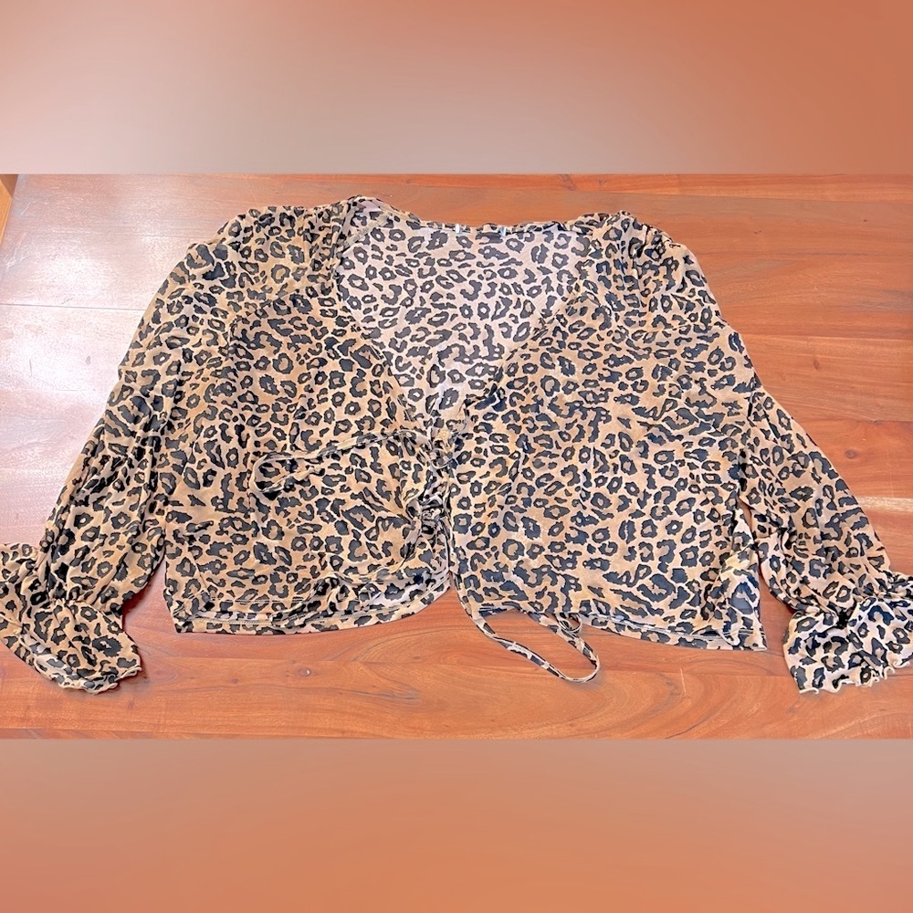 Women’s Top Bundle - Picture 3 of 3